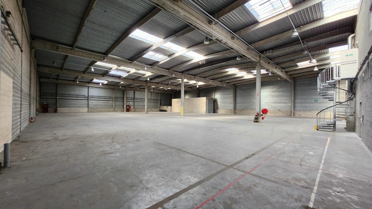 Entrepôt Sucy-en-Brie 4990m² Location entrepôt Sucy-en-Brie Val-de-Marne OLLOG2426577 3